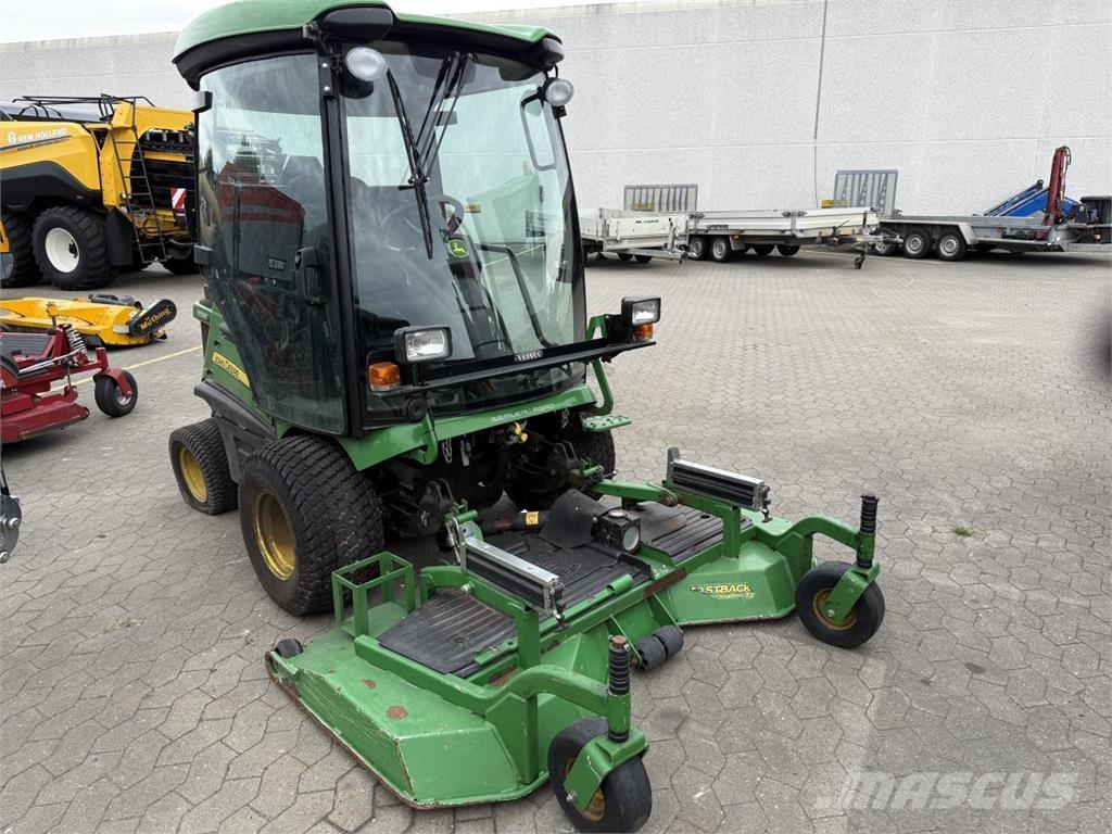 John Deere 1585 Коммунальные мини-погрузчики