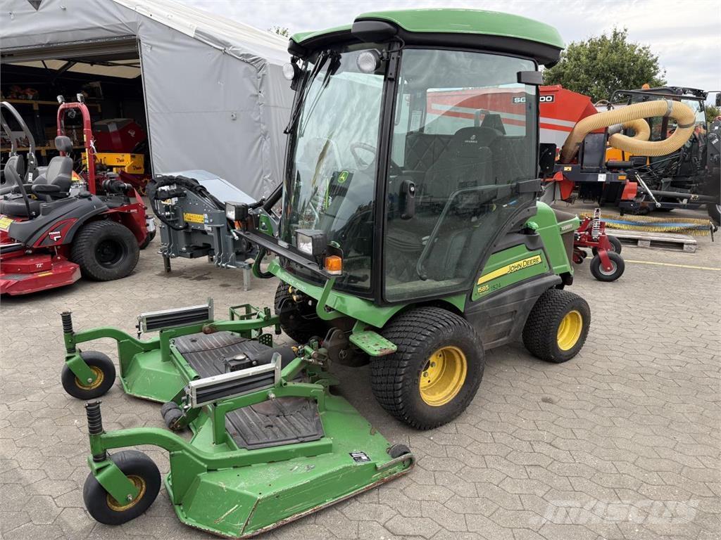 John Deere 1585 Коммунальные мини-погрузчики