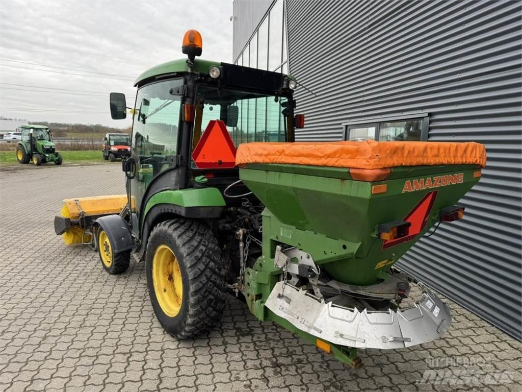 John Deere 2036R Коммунальные тракторы
