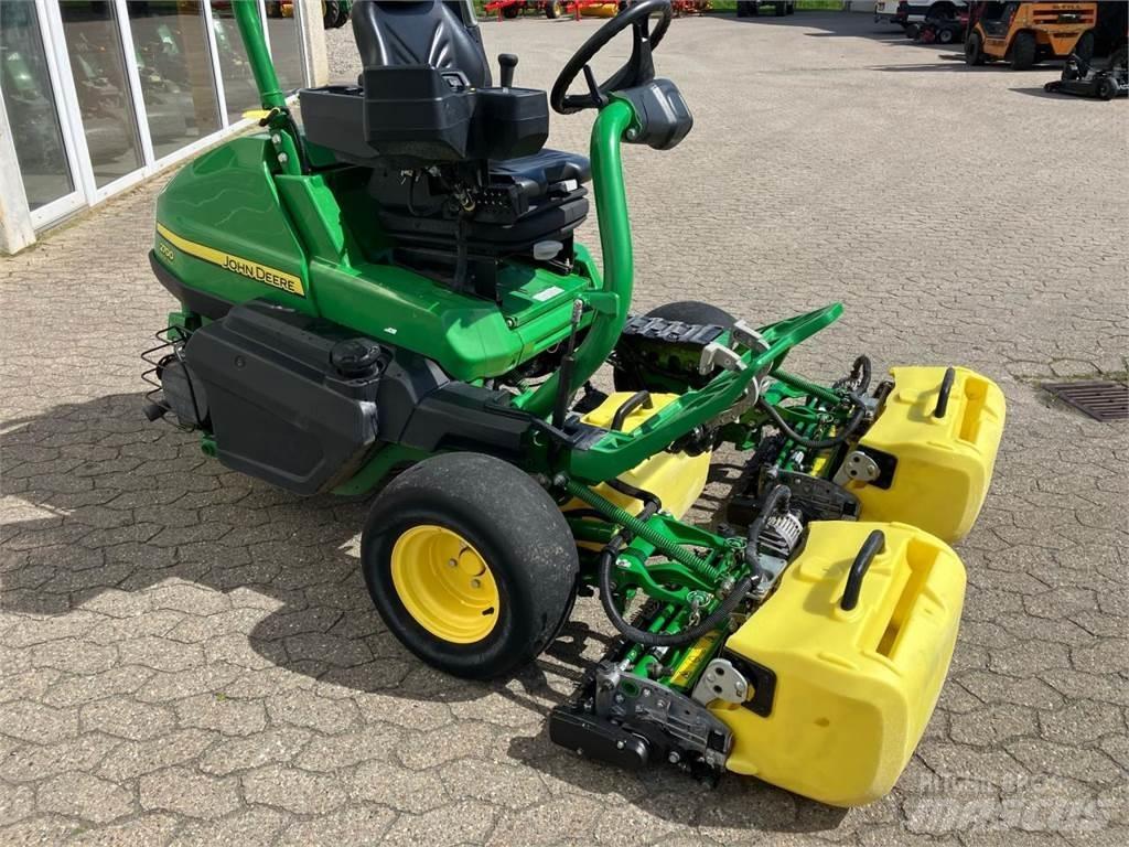 John Deere 2700 Косилки фарватера