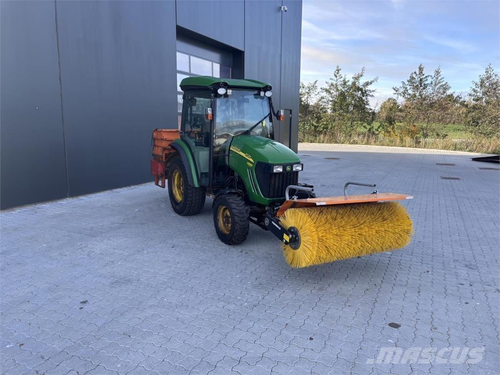 John Deere 3720 Коммунальные тракторы