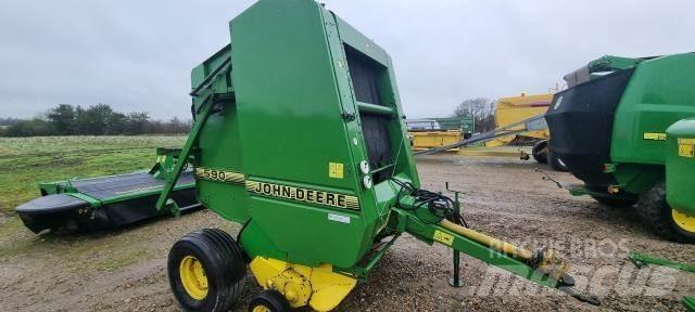 John Deere 590 Рулонные пресс-подборщики