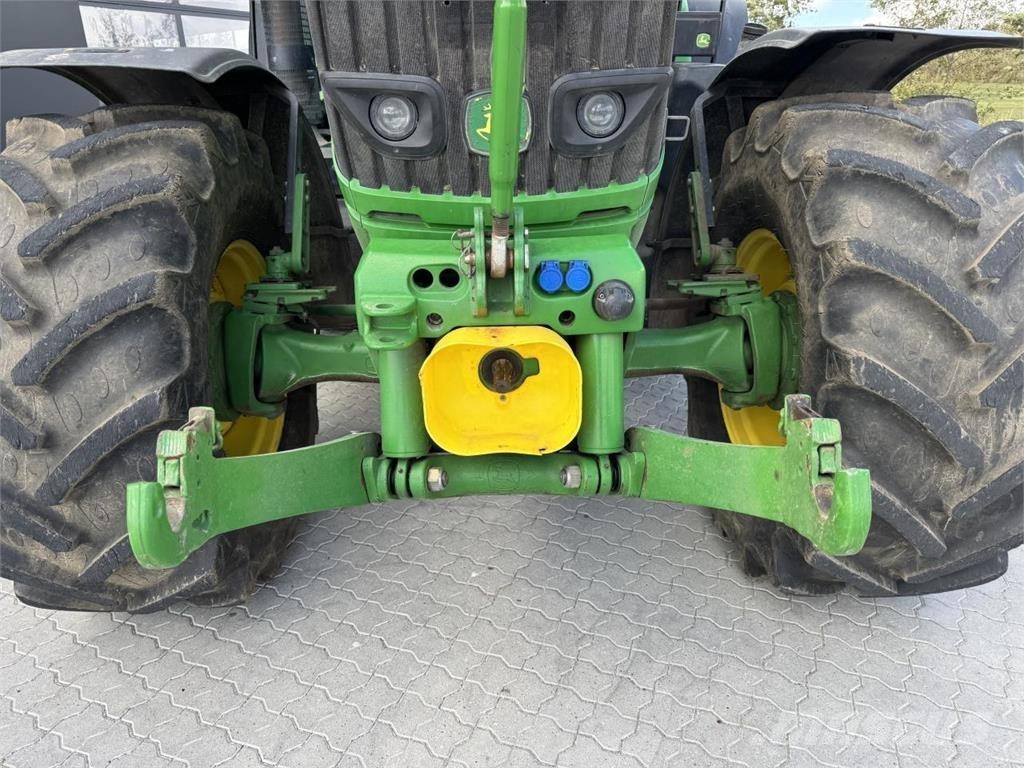 John Deere 6210 Трактора