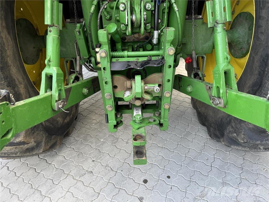 John Deere 6210 Трактора