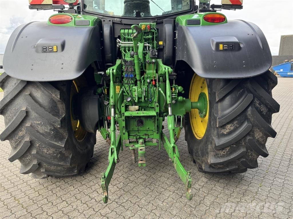 John Deere 6215R Трактора