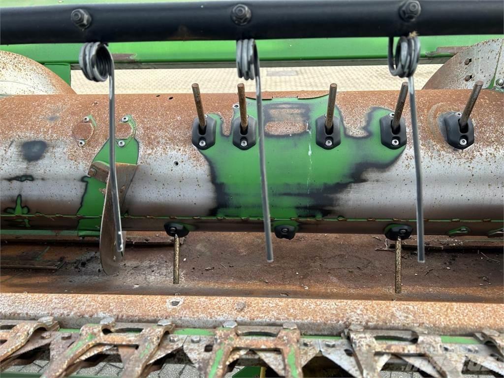 John Deere 635R Жатки