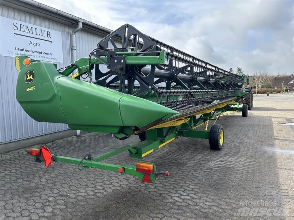 John Deere 640D Жатки