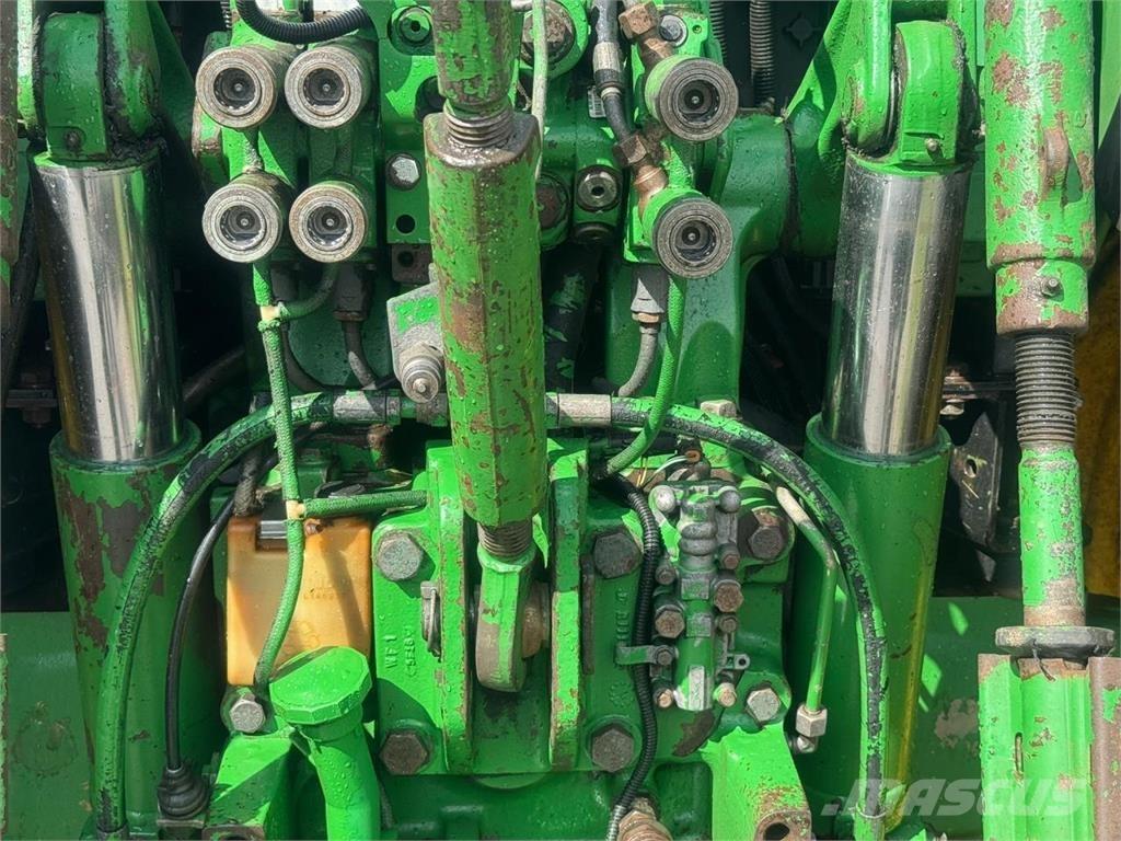 John Deere 6820 Трактора
