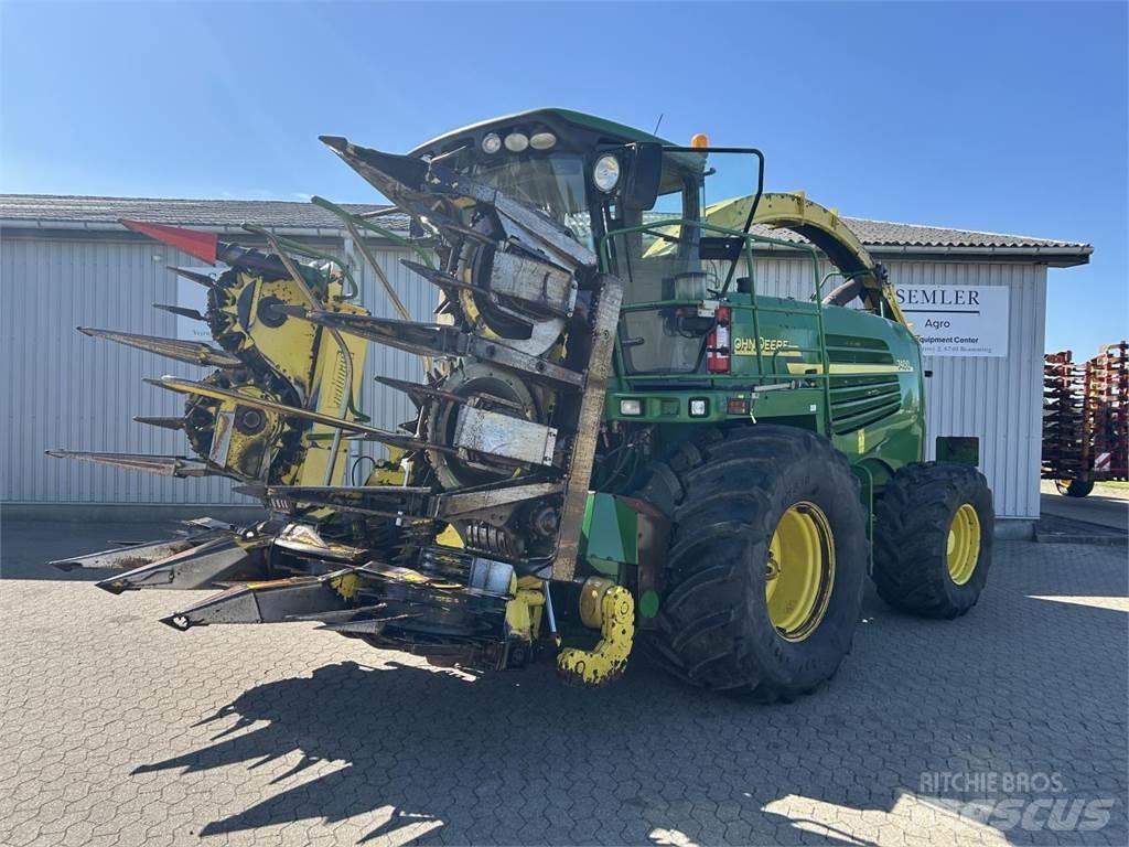 John Deere 7400 Прицепные кормоуборочные комбайны