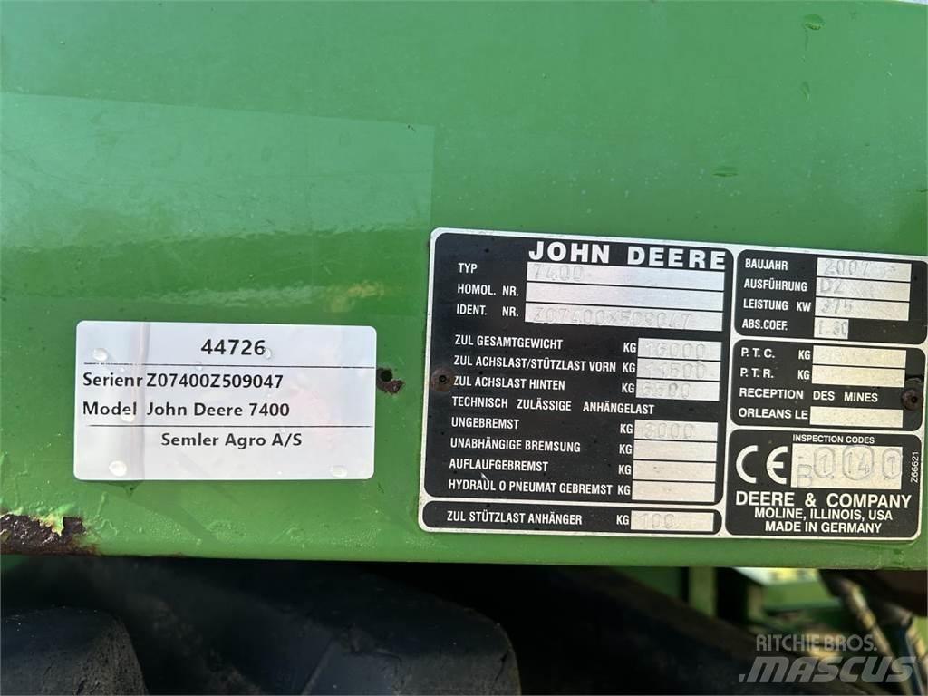 John Deere 7400 Прицепные кормоуборочные комбайны