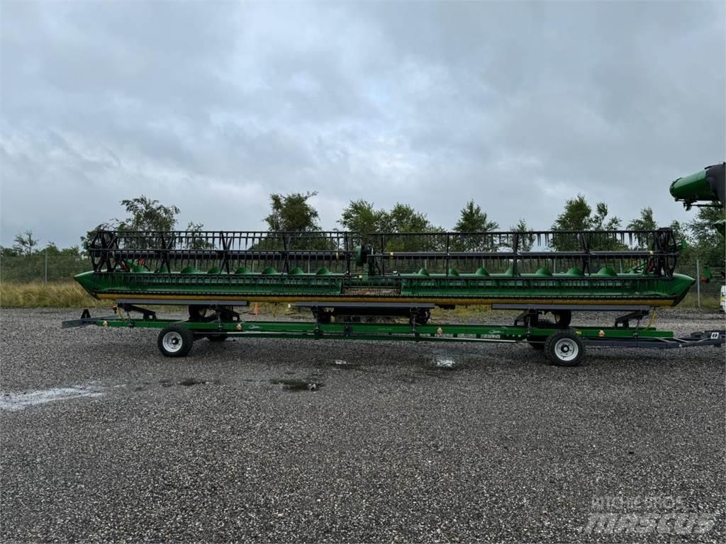 John Deere 740D Жатки