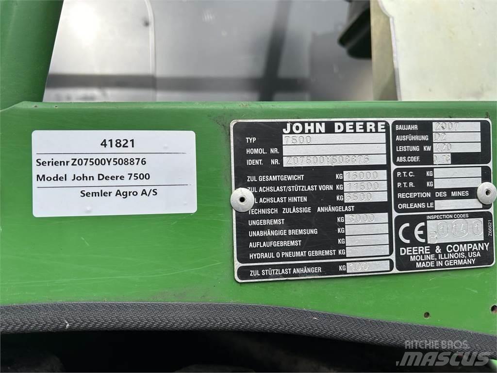 John Deere 7500 Прицепные кормоуборочные комбайны