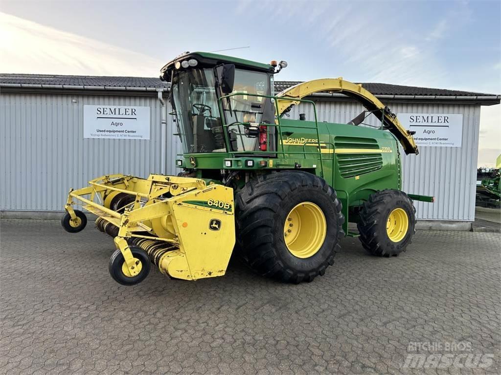 John Deere 7700 Прицепные кормоуборочные комбайны