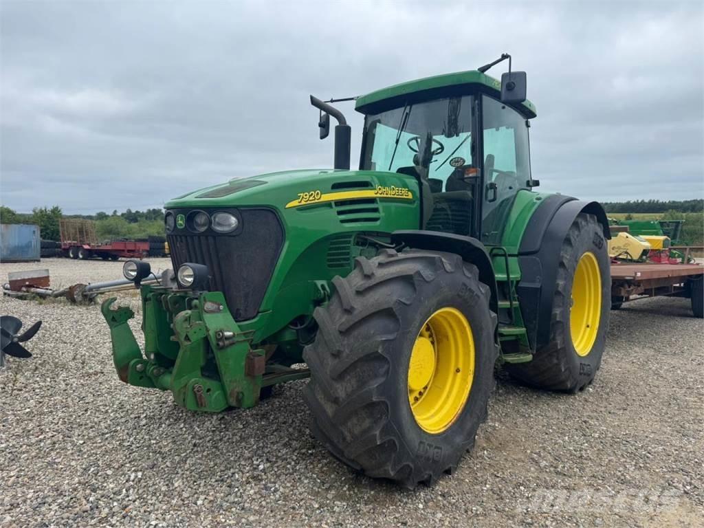 John Deere 7920 Трактора