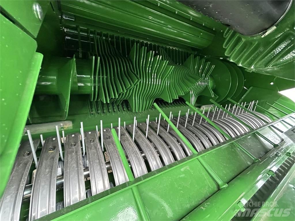 John Deere C441R Рулонные пресс-подборщики