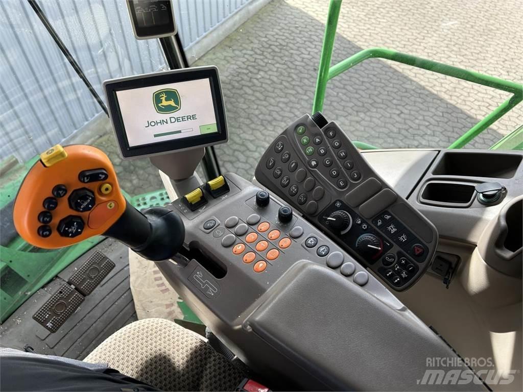 John Deere S690 Зерноуборочные комбайны