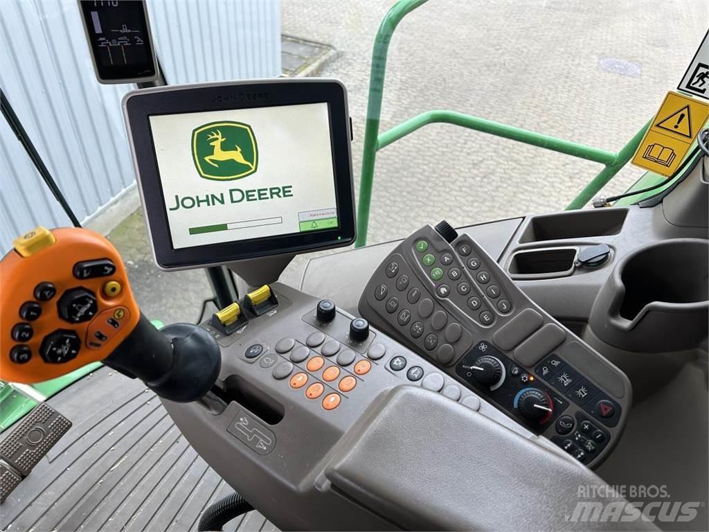 John Deere S690 Зерноуборочные комбайны