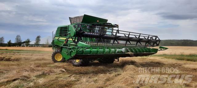 John Deere T660 Зерноуборочные комбайны