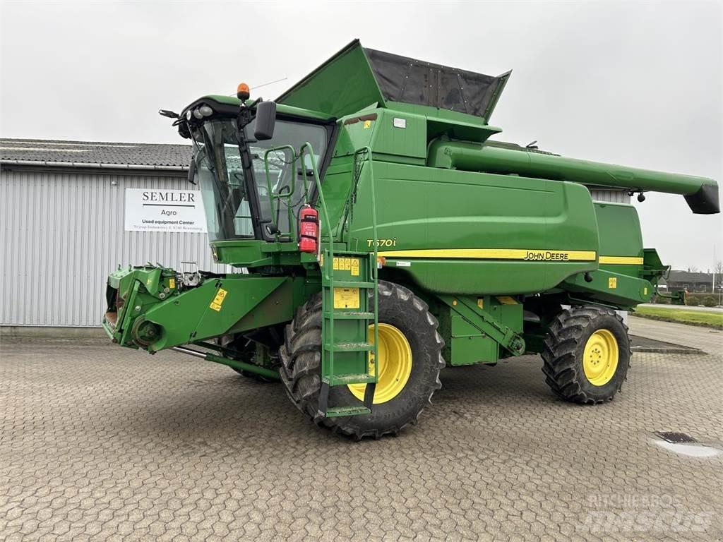 John Deere T670 Зерноуборочные комбайны