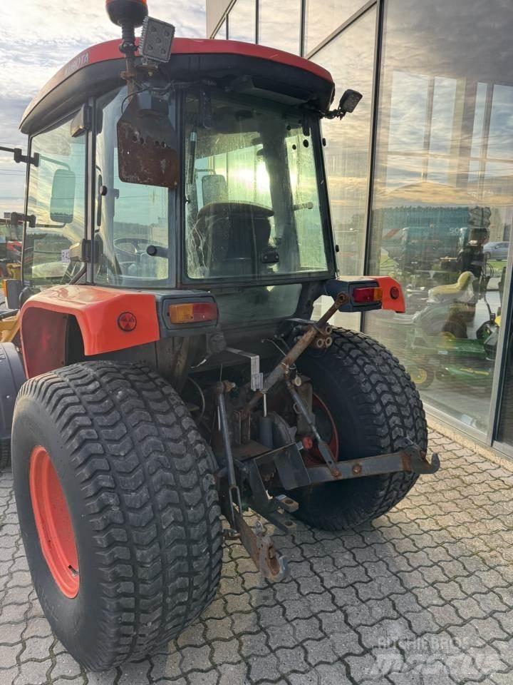 Kubota 5740 Коммунальные тракторы