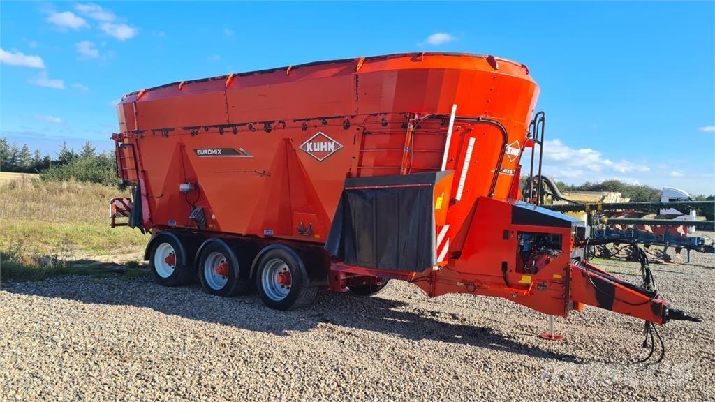 Kuhn 45.3 DL Кормовые вагоны