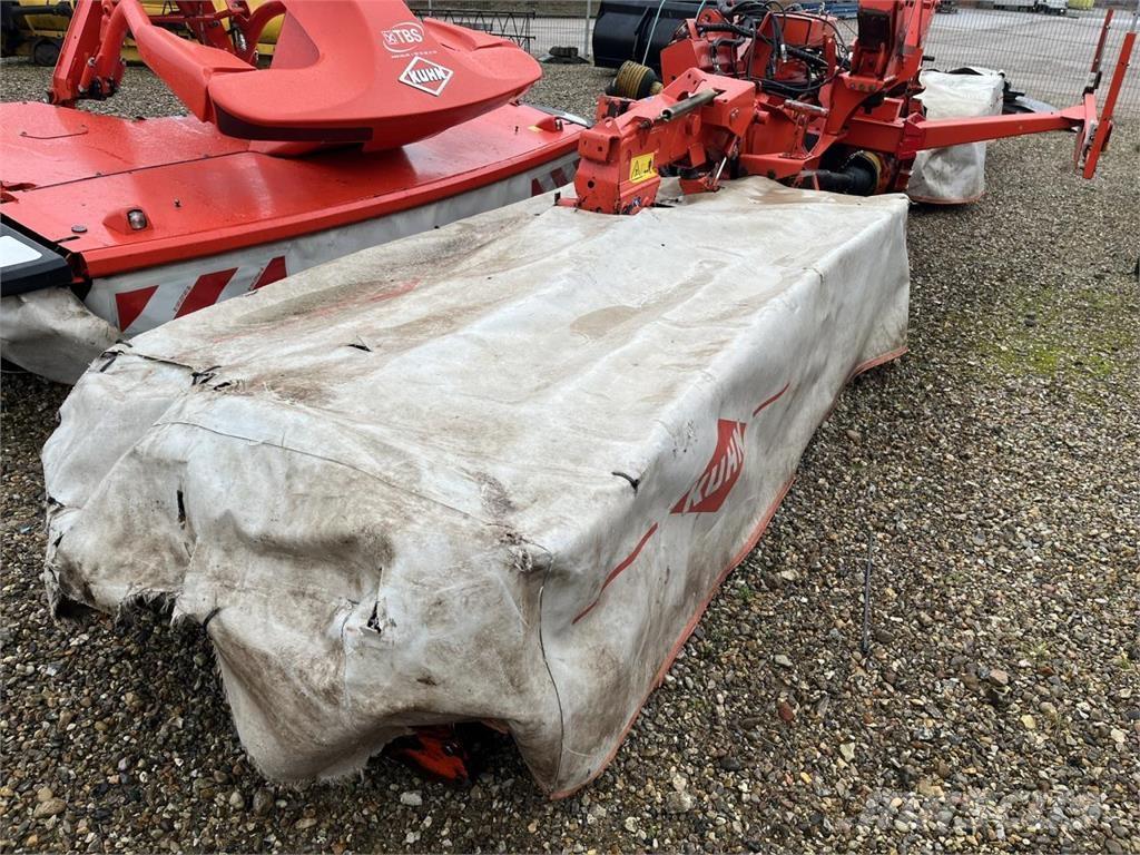 Kuhn GMD 883 Уборочные комбайны