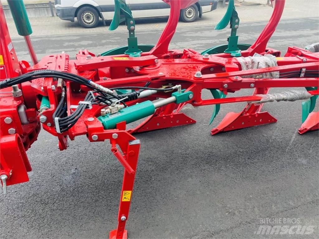 Kverneland 3300S Оборотные плуги