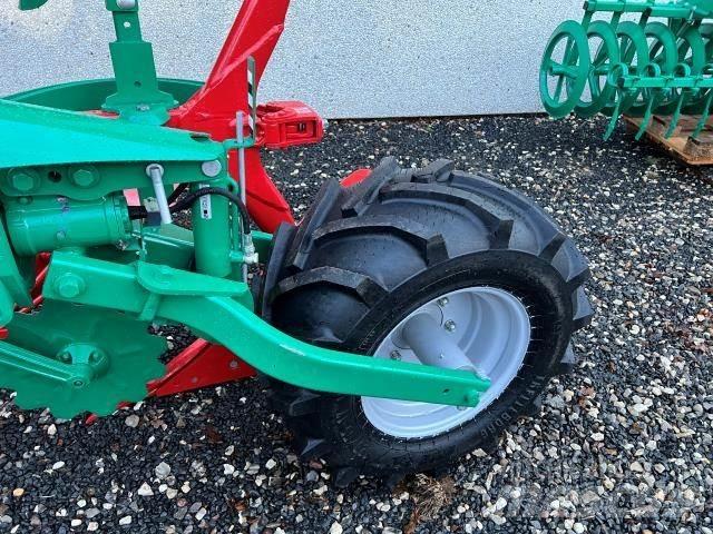 Kverneland 3300S Оборотные плуги