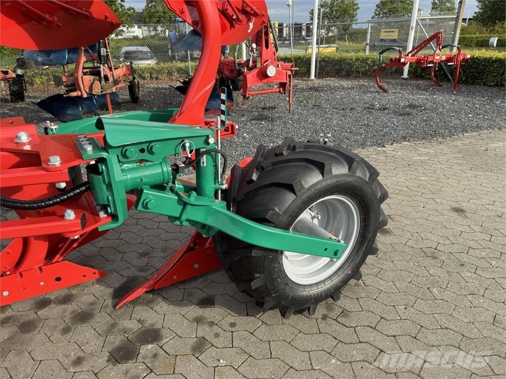Kverneland 3300S Оборотные плуги