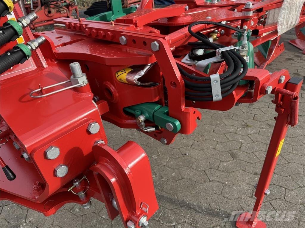 Kverneland 3300S Оборотные плуги