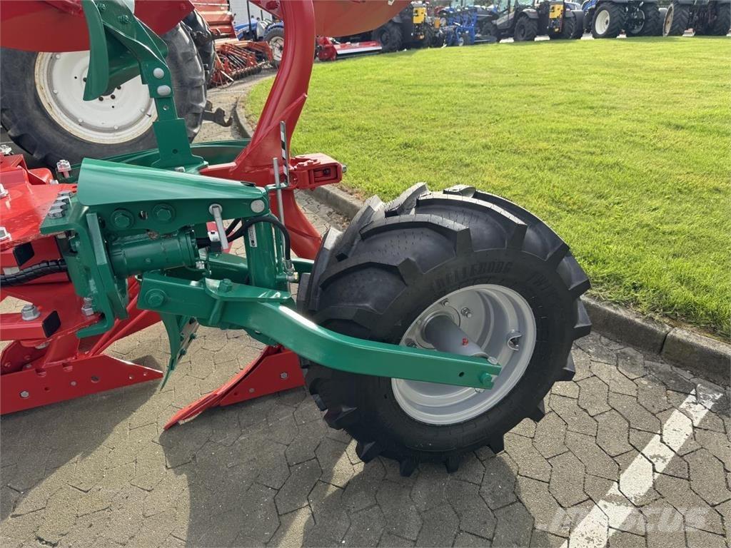 Kverneland 3300S Оборотные плуги