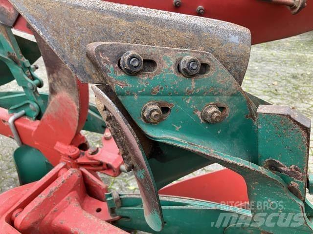 Kverneland EG200 Оборотные плуги