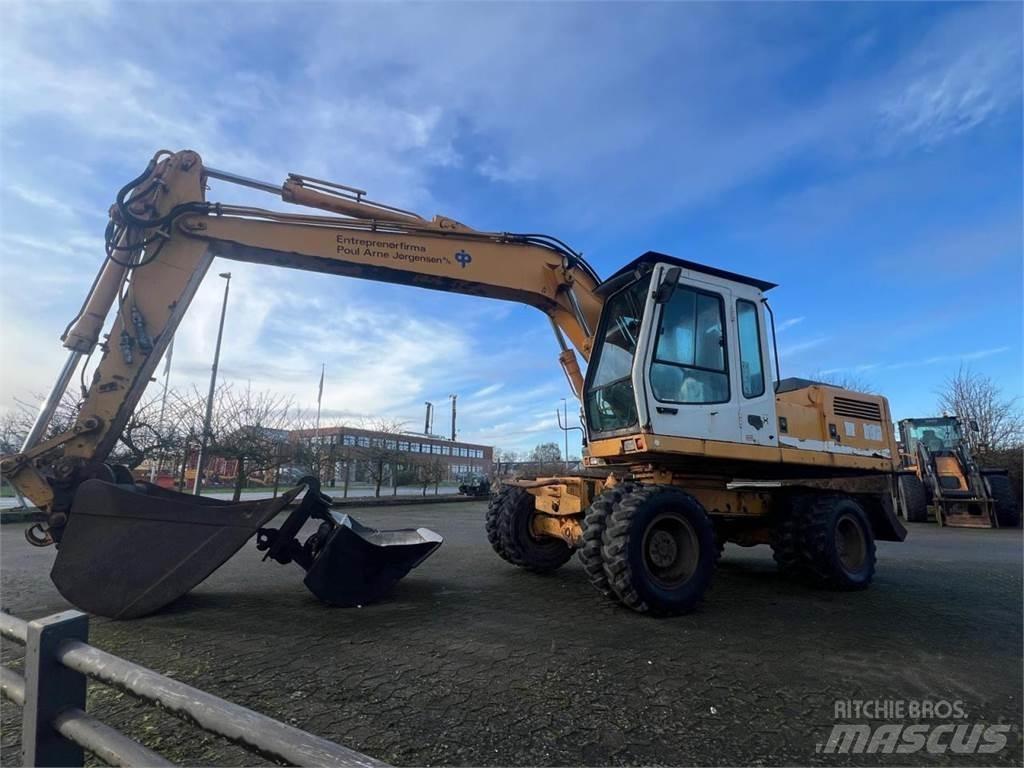 Liebherr 902 Колёсные экскаваторы