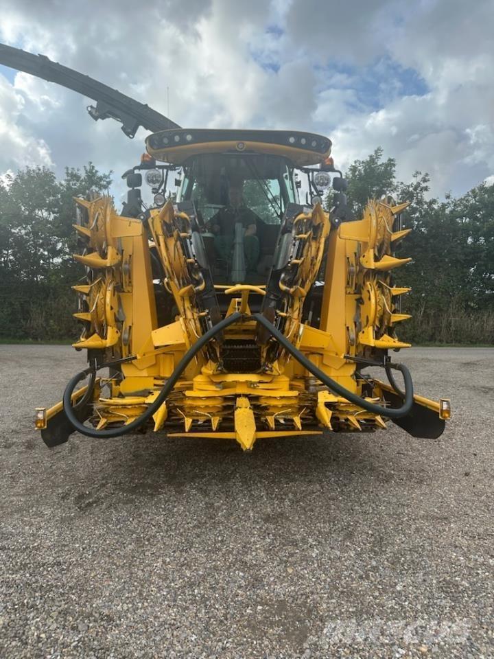 New Holland FR650 Прицепные кормоуборочные комбайны