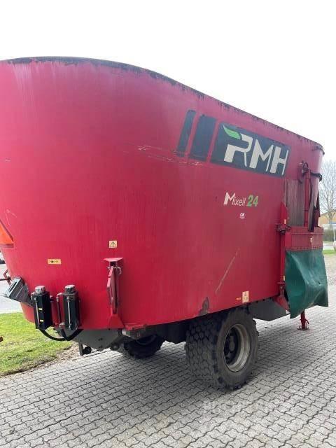 RMH 24 M3 Кормовые вагоны
