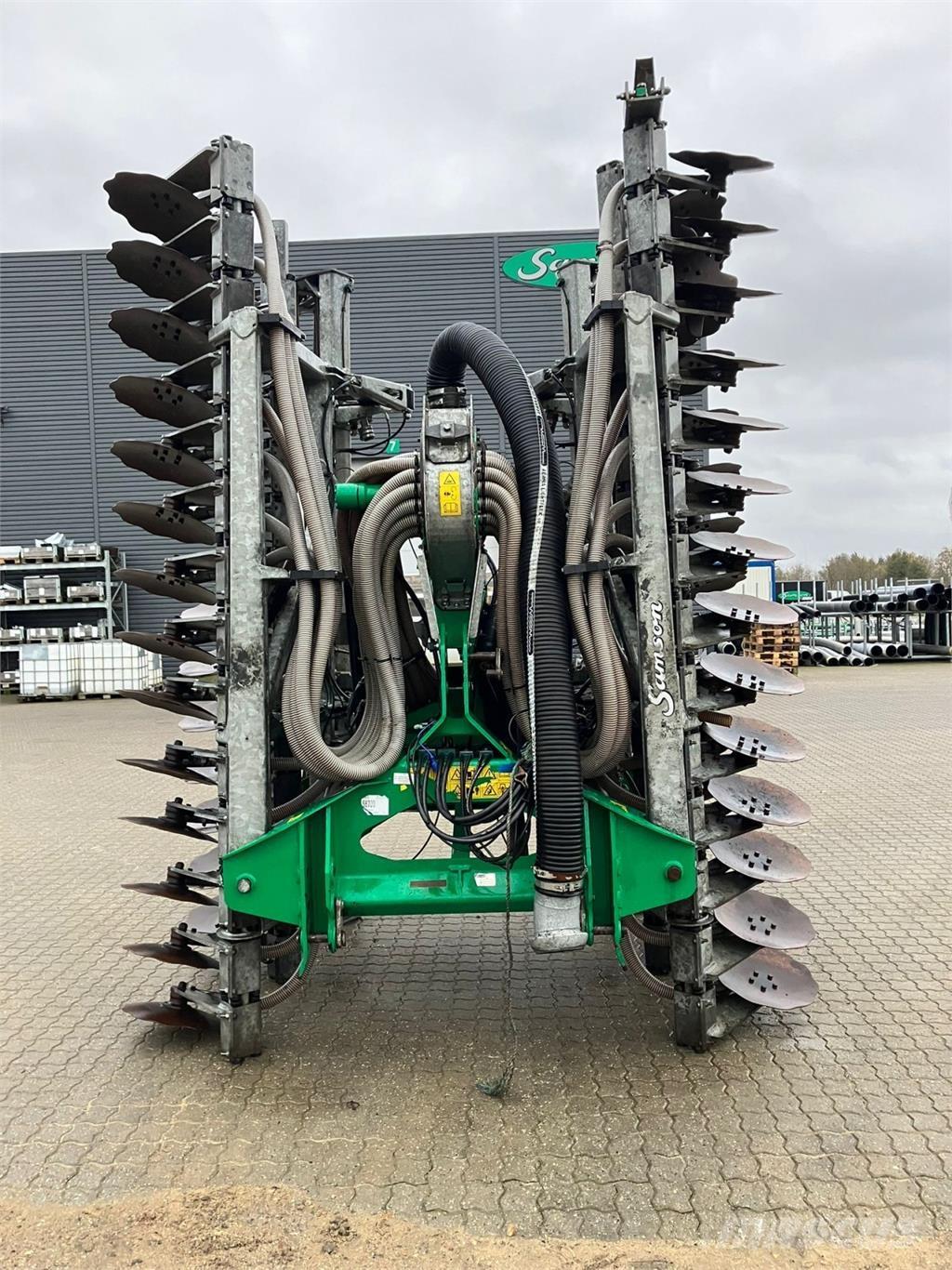 Samson SD II 700 Самоходные опрыскиватели