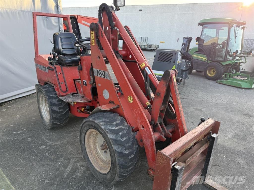 Schäffer 222S Малые погрузчики