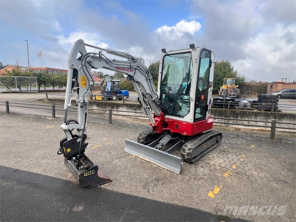 Takeuchi TB325R Мини-экскаваторы