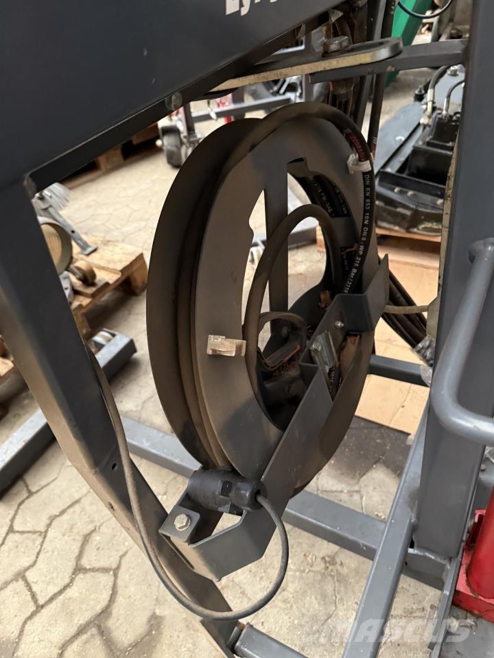 Timan FSA 12000 Коммунальные мини-погрузчики