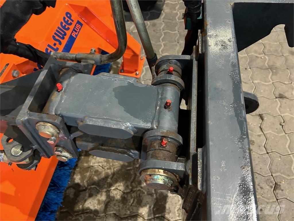 Tuchel ECO 1,5M Вакуумные уборочные машины