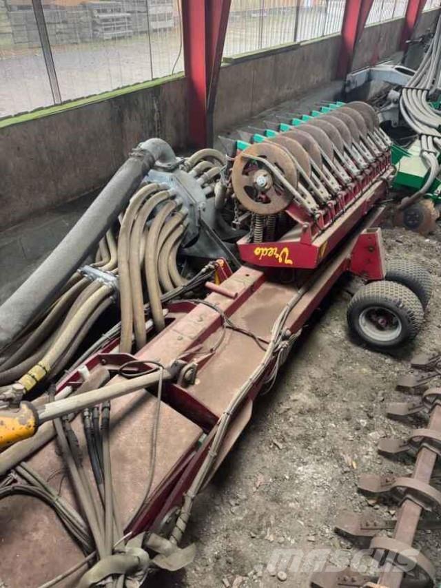 Vredo 12 Самоходные опрыскиватели