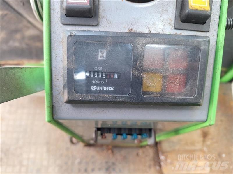 Egholm 2150 Коммунальные мини-погрузчики
