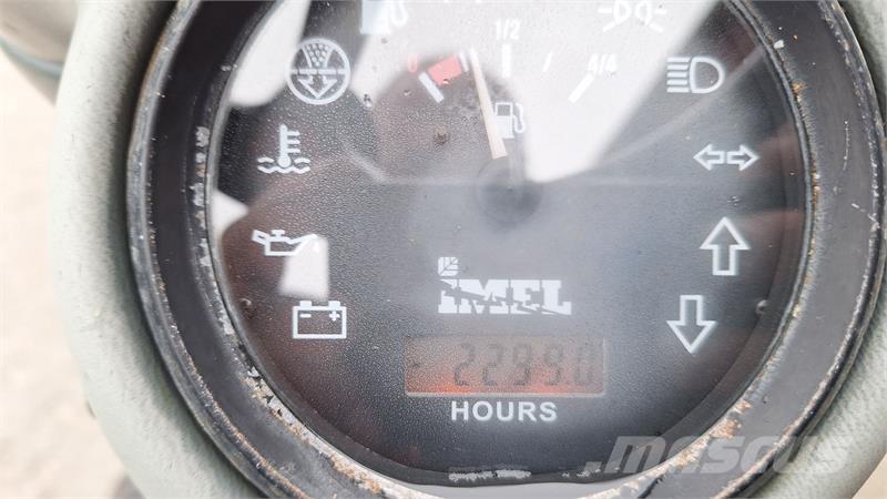 InTrac l40 Малые погрузчики