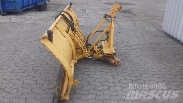  - - - 2.5 MTR Снежные отвалы и плуги
