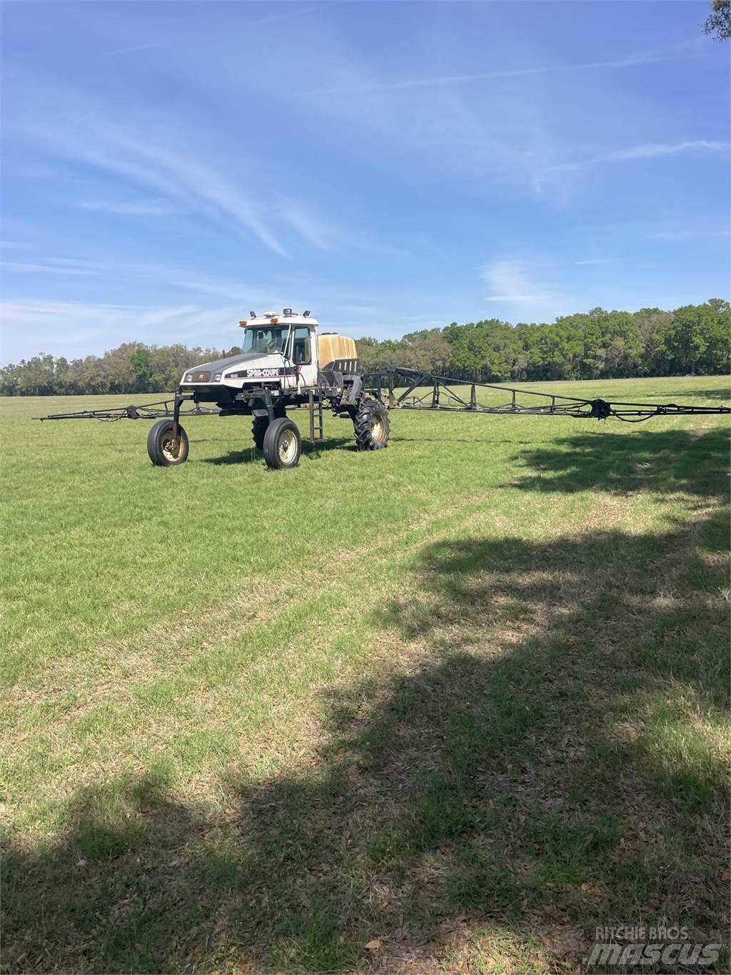 Agco 4640 Прицепные опрыскиватели