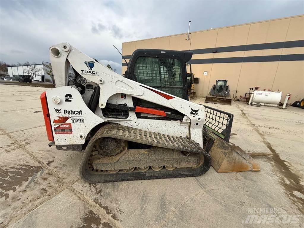 Bobcat T740 Малые погрузчики