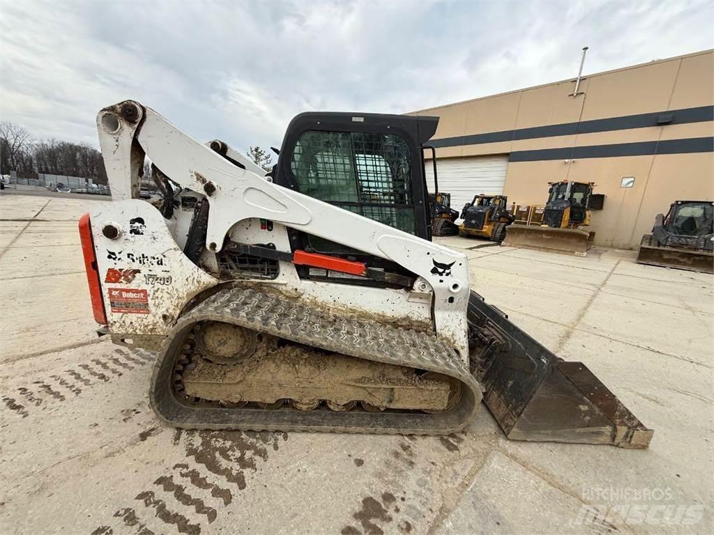 Bobcat T740 Малые погрузчики