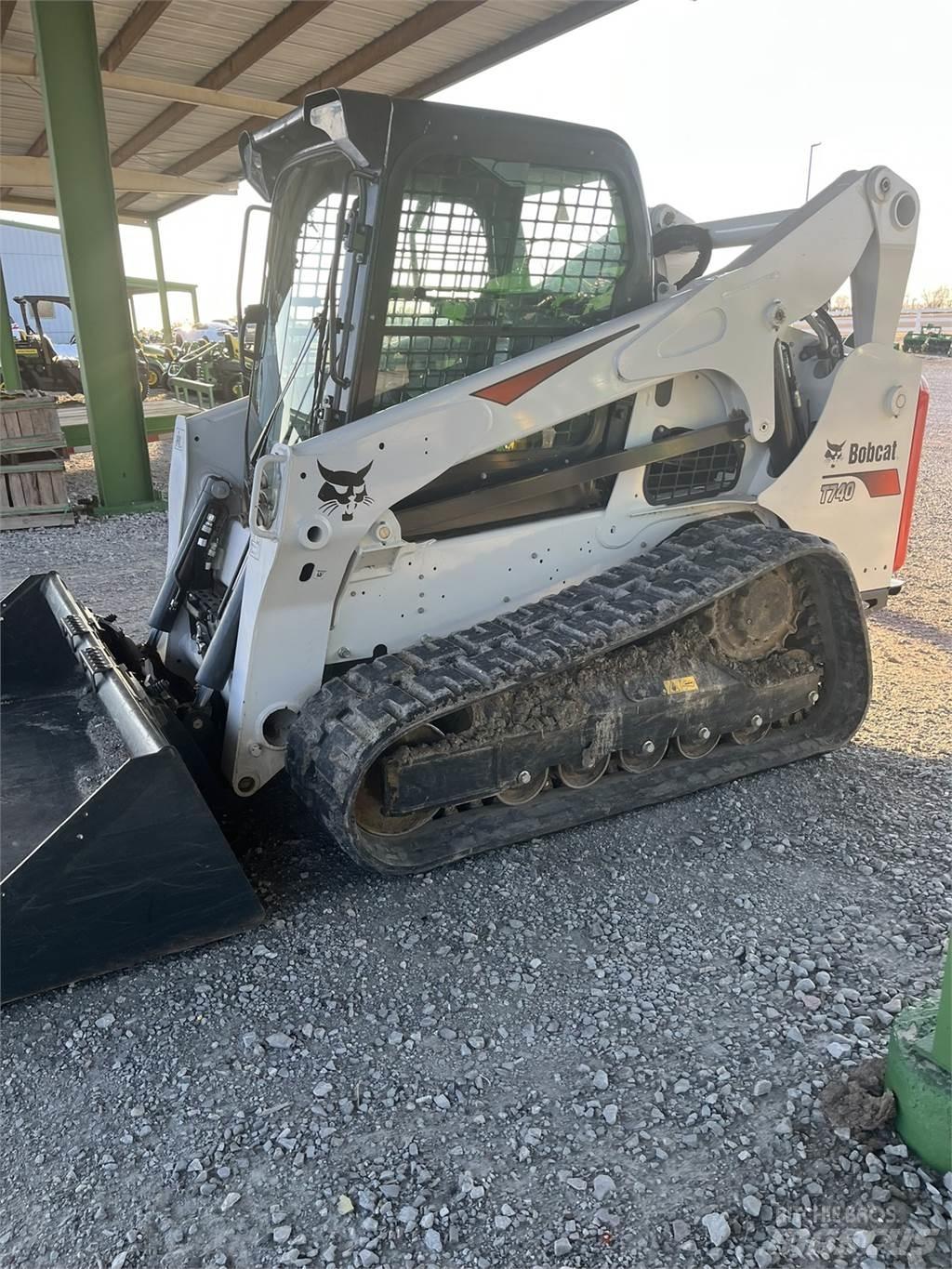 Bobcat T740 Малые погрузчики