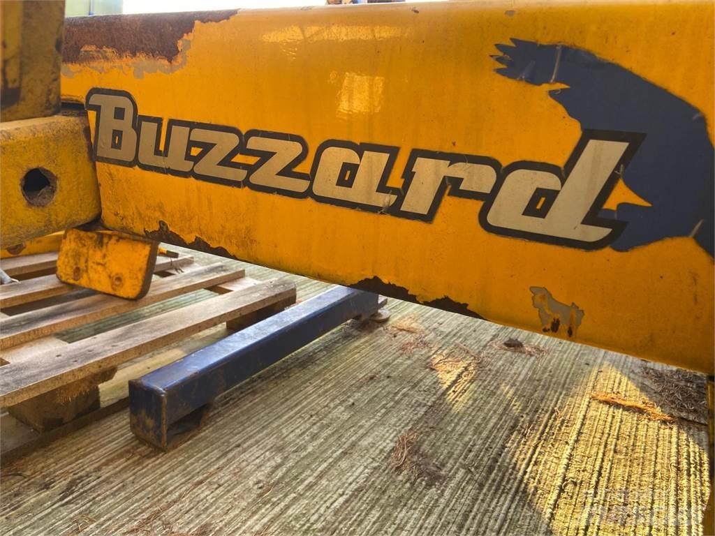 Bomford Buzzard Измельчители тюков