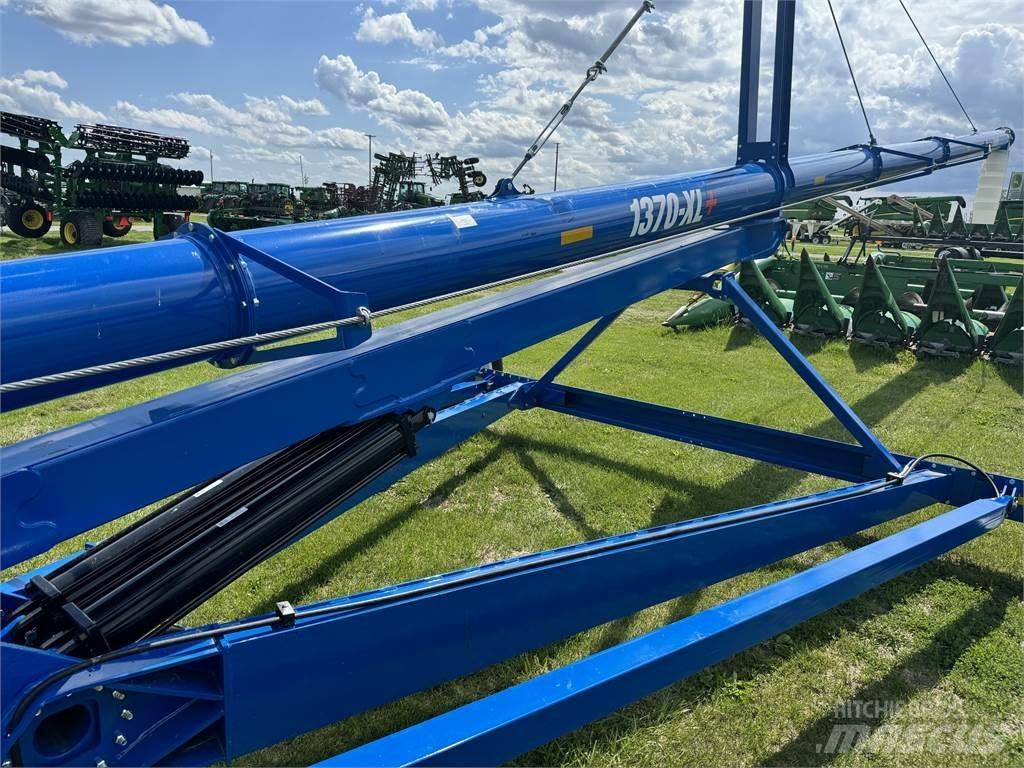 Brandt 1370XL Прицепы перегрузчики зерна